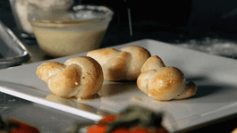 Innovative Appetizer Ideas Using Dough Balls [VIDEO]