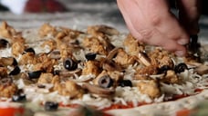 How to Keep Your Convenience Store Pizza Program Profitable