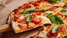 Here's the Skinny: 3 Pizza Recipes Under 300 Calories Per Serving