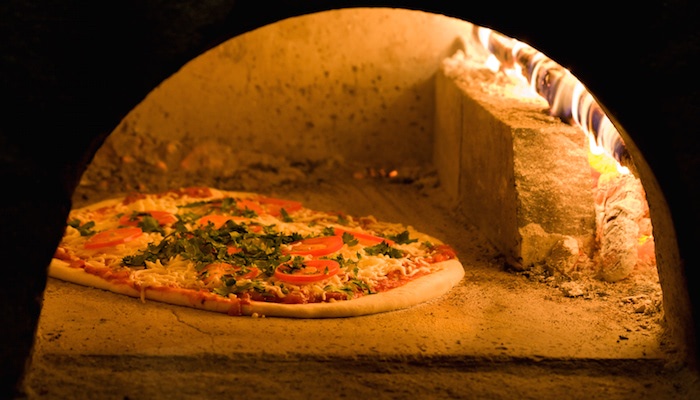 Best Crust Types For A Wood Fired Oven