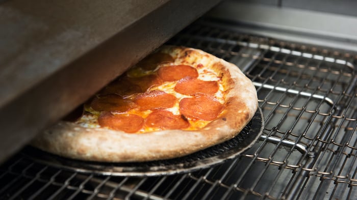 How C-Store Ovens Can Ensure Consistent Pizza Across Locations