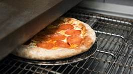 How C-Store Ovens Can Ensure Consistent Pizza Across Locations